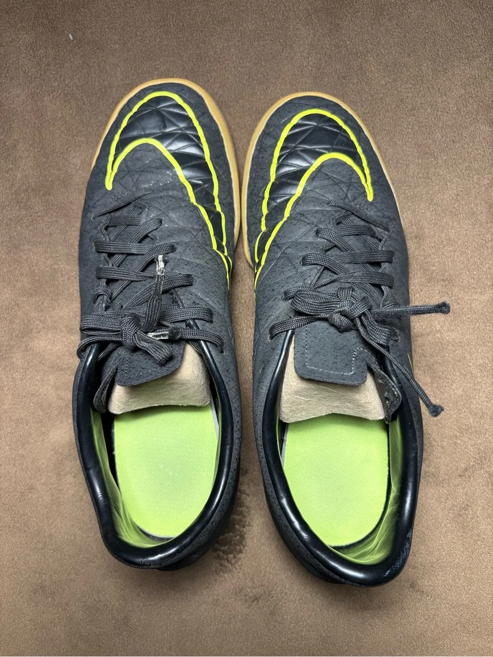 Nike Hypervenom Indoor Soccer Shoes – Men’s US 8